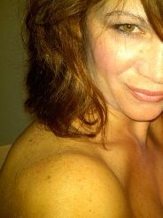 Reife Dame Karla sucht sympathische Typen für versaute Dates in Hamburg und Umgebung